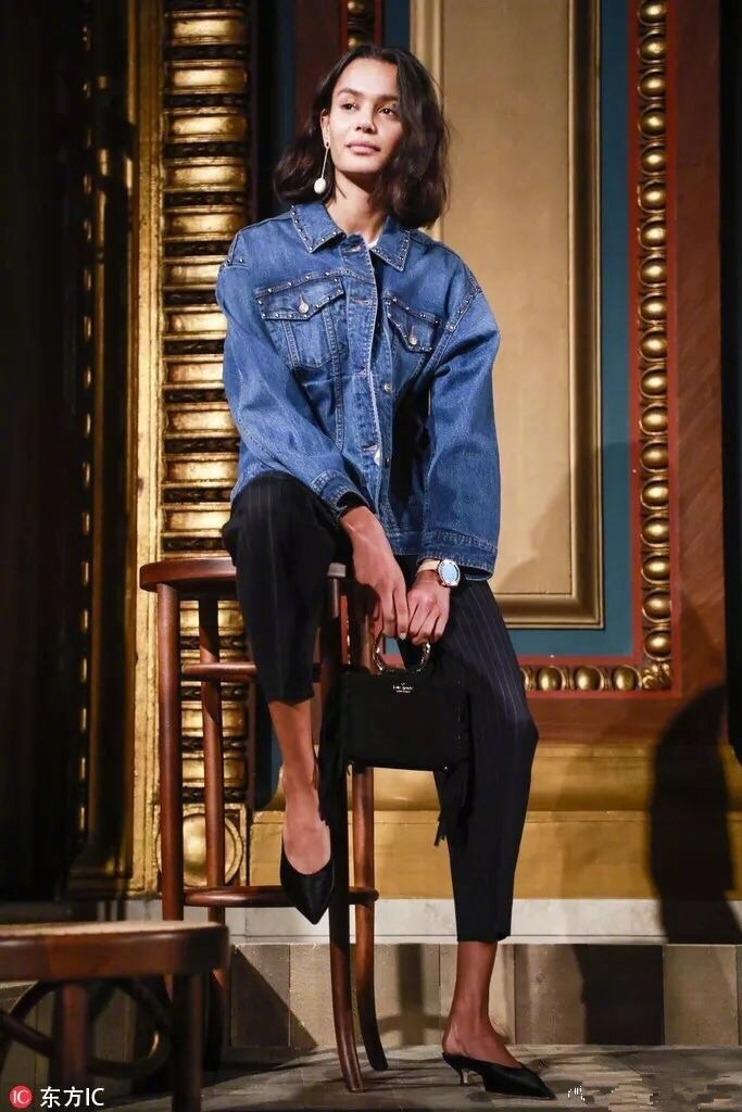 郑秀妍出席巴黎时装周2020年,郑秀妍巴黎时装周王者归来