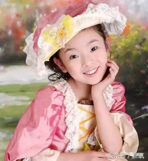 吴奇隆新剧搭档的女主13岁开始整形之路，这脸霹雳虎都hold不住！