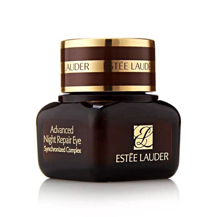 熊猫眼黑眼圈用什么眼霜,老是熬夜有黑眼圈用什么眼霜