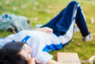 深圳校服怎么穿好看初中,深圳初中校服如何穿出韩系感