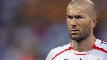 天下足球催泪文案c罗配乐,天下足球巴乔催泪文案