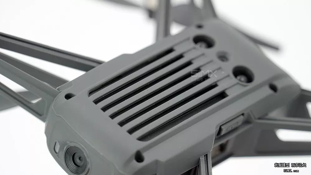 DJIIntel黑科技加身！睿炽科技699元无人机Tello有哪些看点？