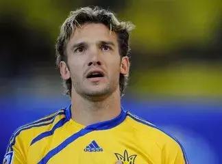 天下足球催泪文案c罗配乐,天下足球巴乔催泪文案