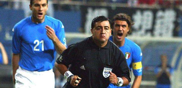 搬起石头砸自己的脚合集,搬起石头砸了自己的脚图片