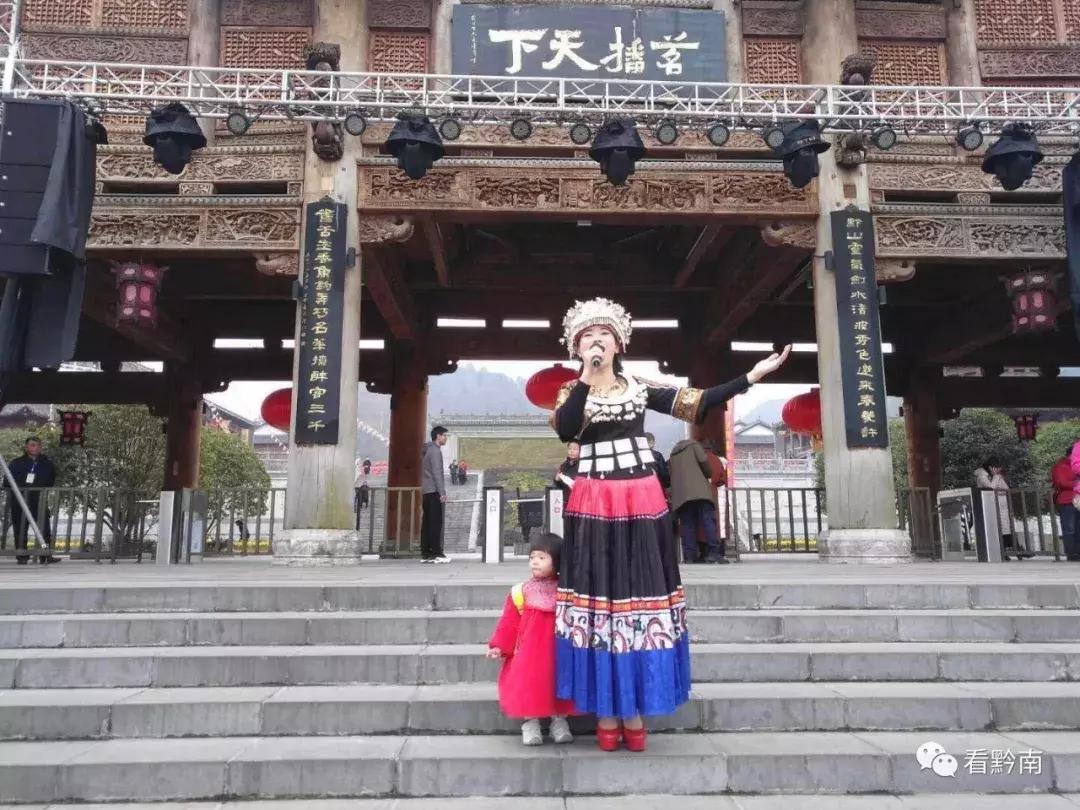 大年初一都匀哪里热闹,大年初一的现状