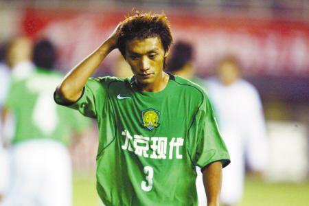 他年少成名前途无量却泡吧服禁药竖中指被指打假球27岁即退役！