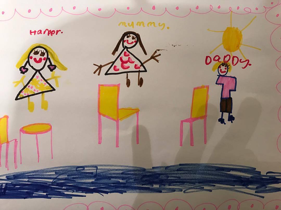 小七吐舌头动态视频,维多利亚小七完整视频