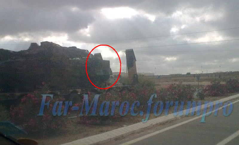 中国VT1A主战坦克出现在摩洛哥街头，《红海行动》就在此拍摄