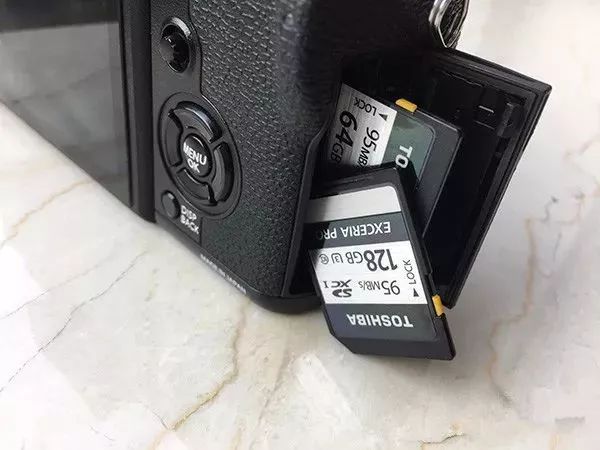 这几个坏习惯会毁了你的颜值,这几种坏习惯你有吗