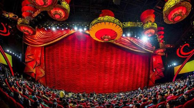 2010春节联欢晚会王菲传奇,2018春晚王菲那英合唱视频完整版