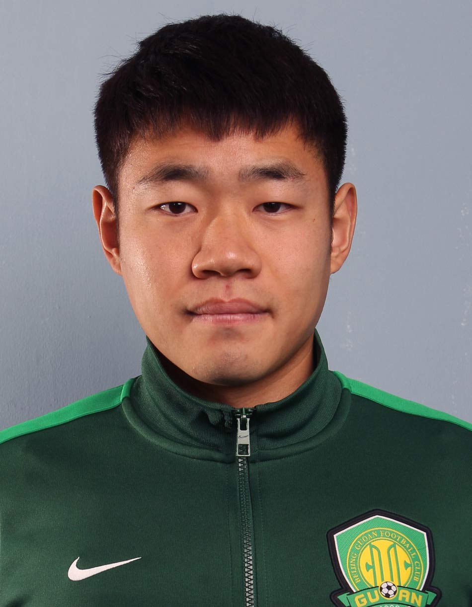 在中国如何建立一支职业足球队,给你一亿资金打造一支球队