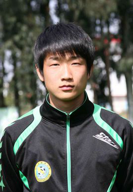 在中国如何建立一支职业足球队,给你一亿资金打造一支球队