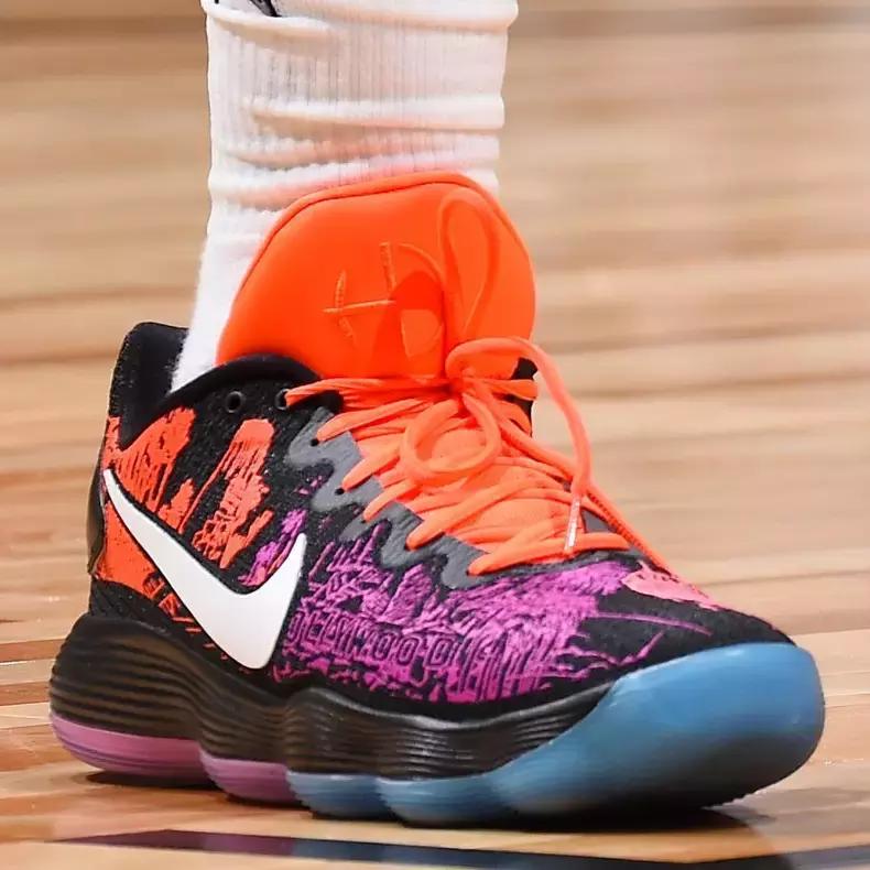 nba全明星球员都穿什么鞋,nba全明星上脚球鞋耐克