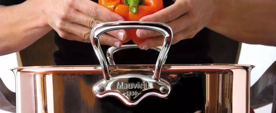 新婚礼物和红包一块给吗,塞红包塞多少合适