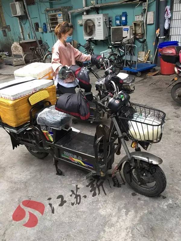 她坚持清晨三点半起床买“人气早餐”，这也是创业！