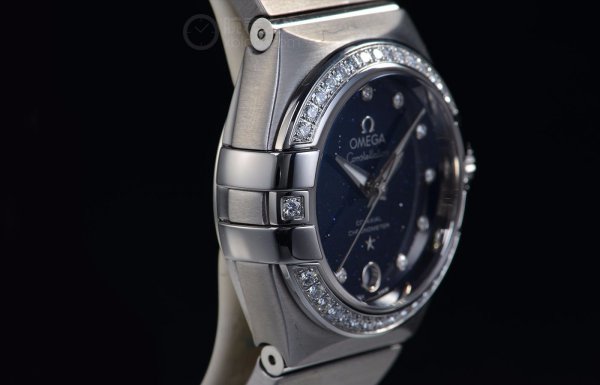 欧米茄星座蓝色表盘女,欧米茄蓝色星空限量