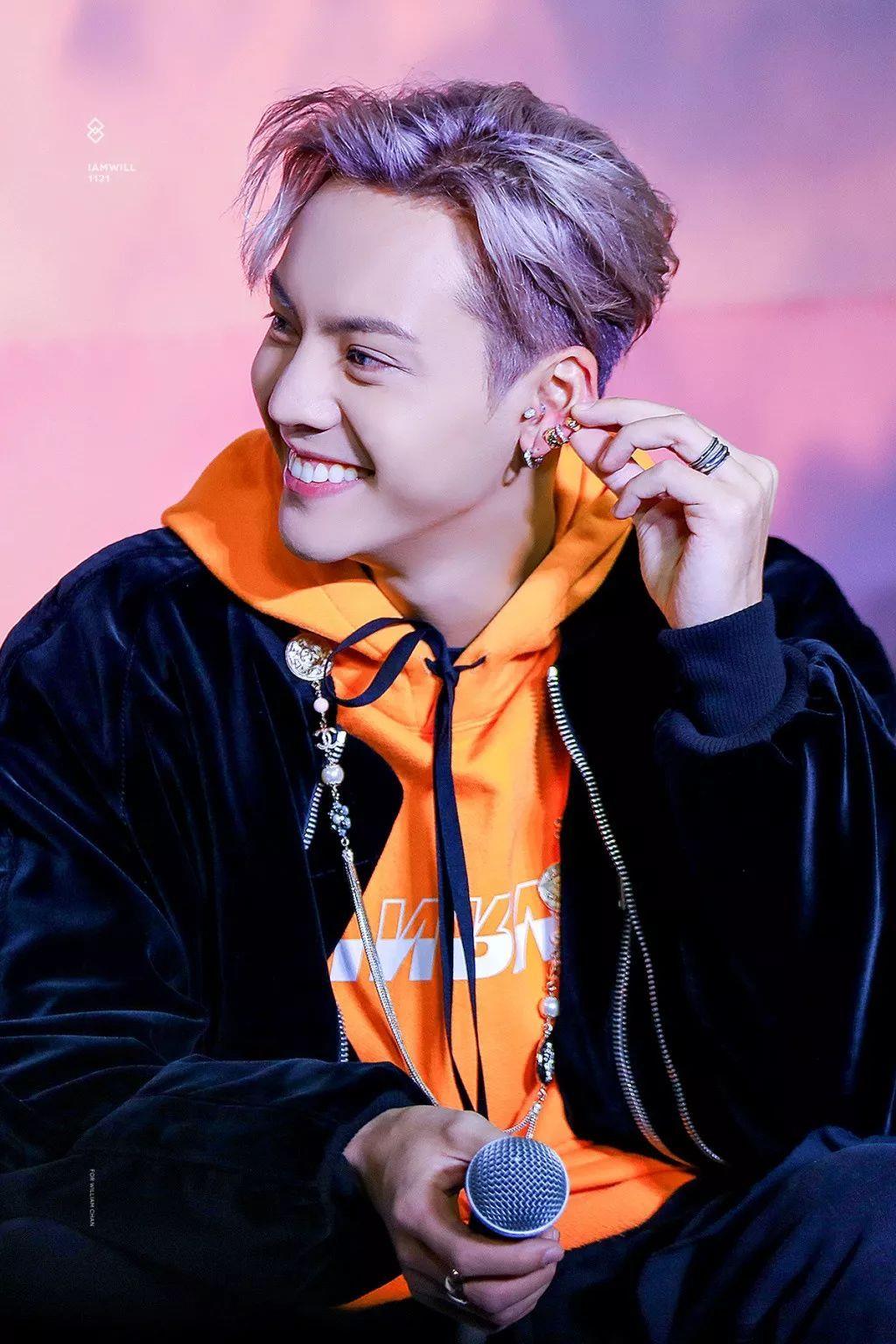 蕾哈娜、陈伟霆带红几百元球鞋，你会不会买账？