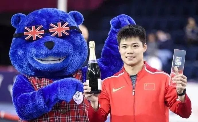 博尔特宣布将试训多特蒙德,博尔特进军足球