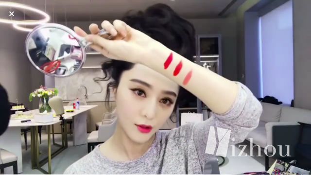 范冰冰在小红书晒面膜，遭到了代购们的集体*制抵**