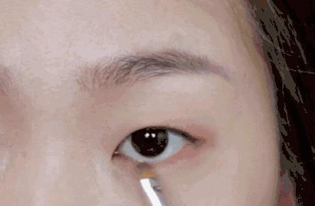 小眼睛混血儿,小眼睛单眼皮混血