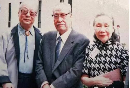 他家财万贯，被称为“华人收藏之首”，也是一位多才多艺的画家！