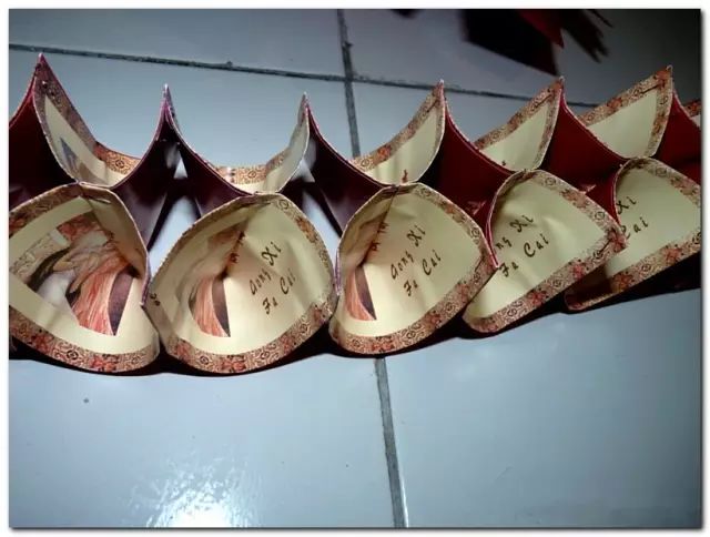 元宵节小灯笼手工怎么做,元宵节小灯笼彩纸制作