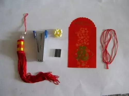 元宵节小灯笼手工怎么做,元宵节小灯笼彩纸制作