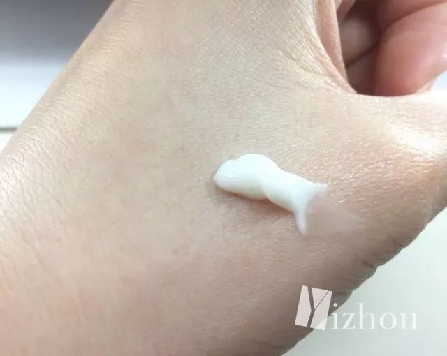 范冰冰在小红书晒面膜，遭到了代购们的集体*制抵**