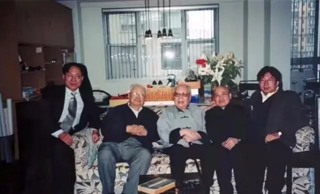 他家财万贯，被称为“华人收藏之首”，也是一位多才多艺的画家！