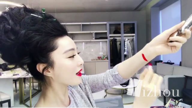 范冰冰在小红书晒面膜，遭到了代购们的集体*制抵**