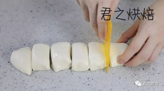 动手自己做美食肉饼看着就有食欲,适合老人吃的肉饼的做法