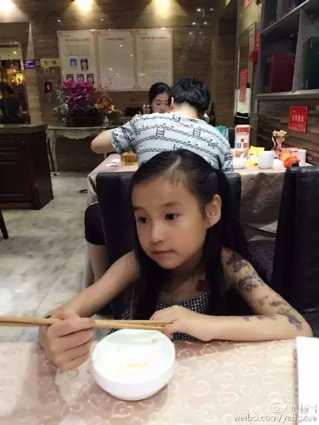 撞脸baby的明星,撞脸明星的抖音网红baby