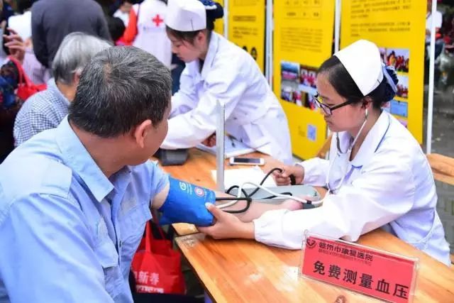 江西赣州学雷锋标兵,全国学雷锋活动示范岗