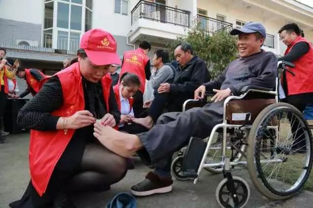 江西赣州学雷锋标兵,全国学雷锋活动示范岗