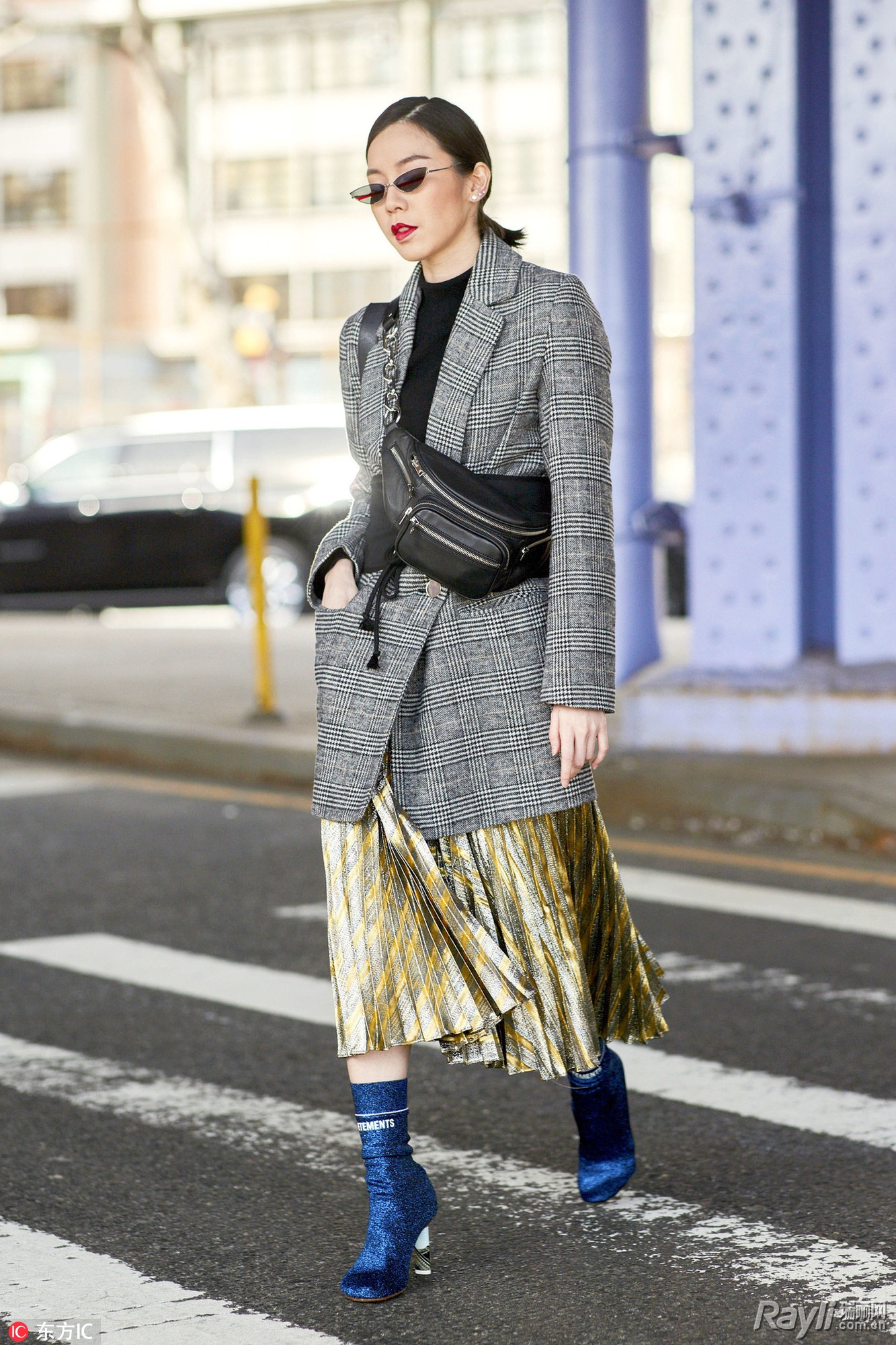 白色小香风外套可以搭配百褶裙吗,百褶裙的三种不同穿搭