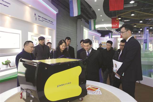 聚焦重庆高质量发展,重庆江北轰鸣声