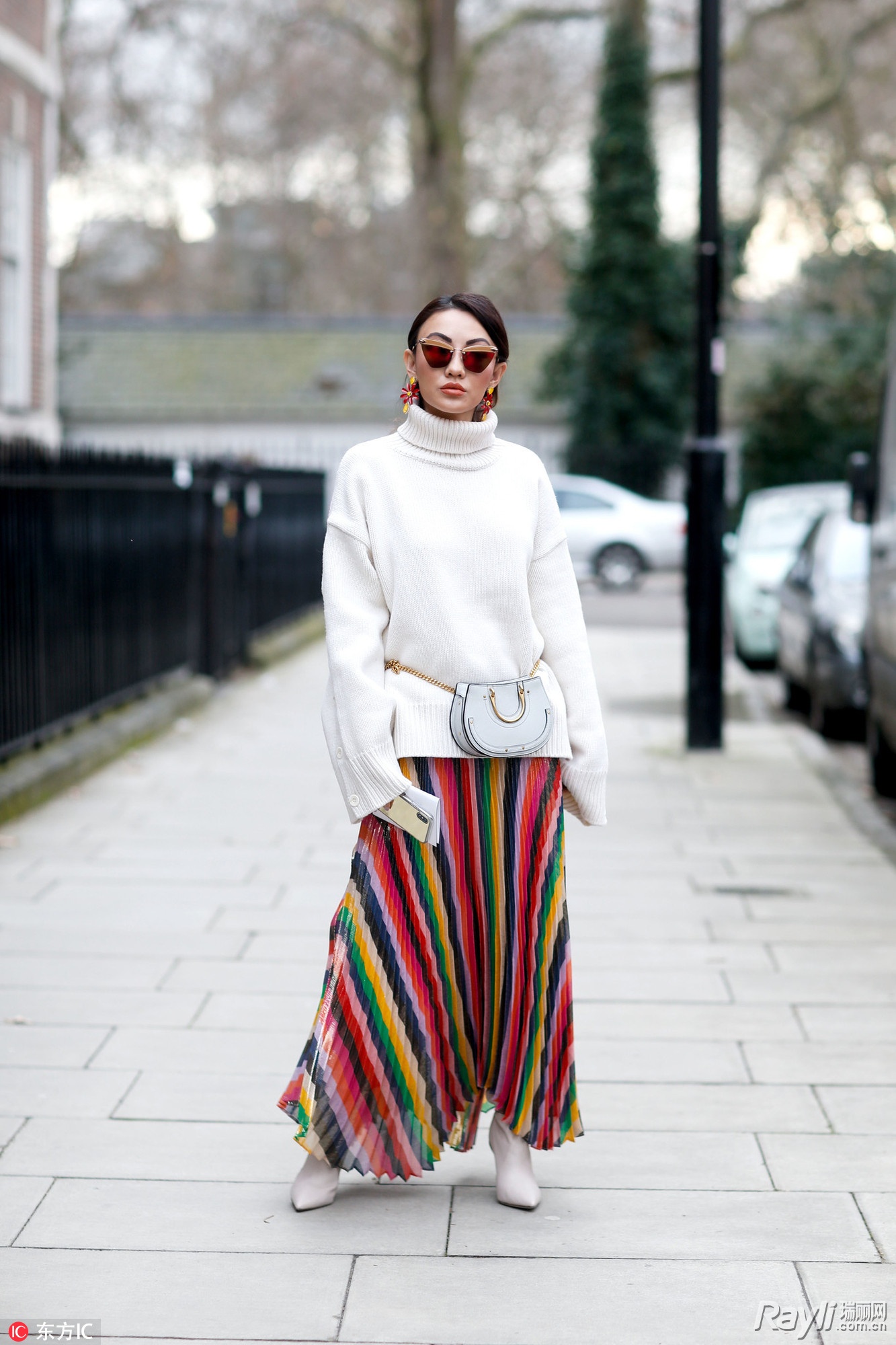 白色小香风外套可以搭配百褶裙吗,百褶裙的三种不同穿搭