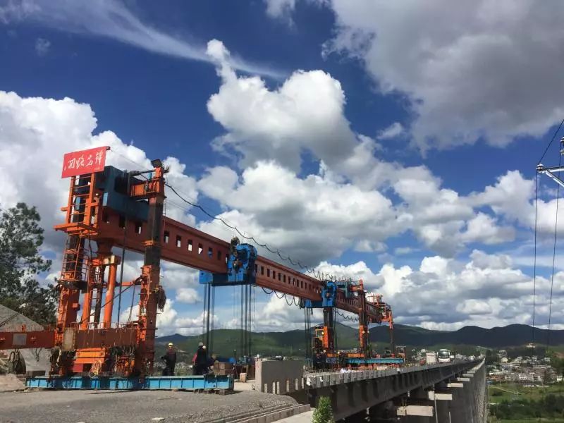 昆明到大理动车途经哪三站,昆明到大理的动车大理站