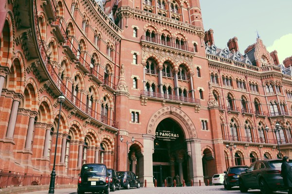 记忆在岁月里变模糊,记忆在流逝的岁月里模糊