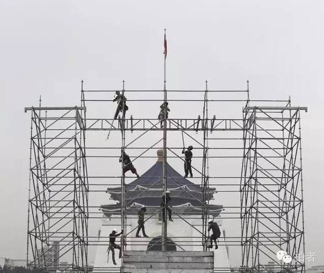 新京报两记者获金镜头奖，2015年他们还拍了哪些精彩图片？