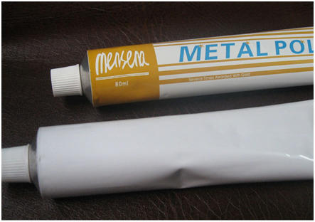 手机屏幕被划伤可以修复吗,手机屏幕轻微划伤怎么修复