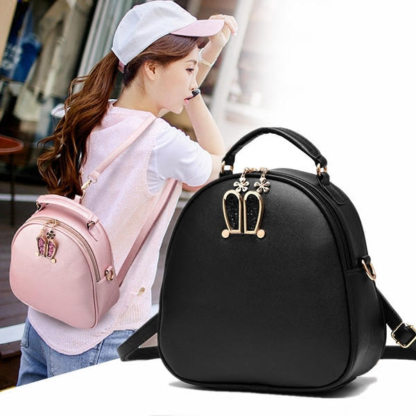 双肩包时尚潮流的,时尚款双肩包