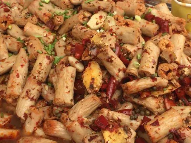 大年初一都匀哪里热闹,大年初一的现状