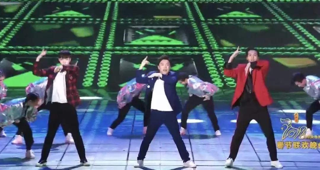 狗年春晚4个女艺人3个整容，春晚这瓶卸妆油真是太强了