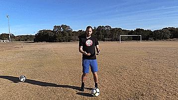 足球教程十个实用的踢球技巧,足球初学者必读