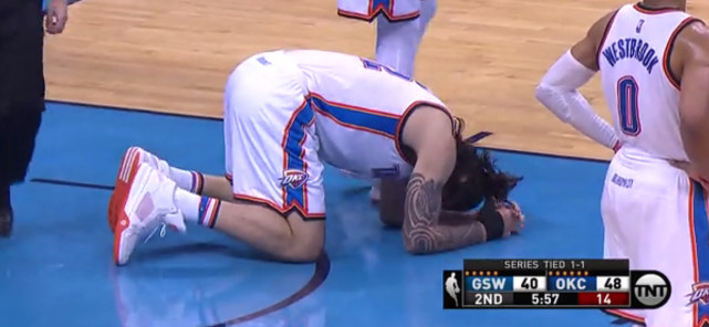 阿泰斯特一肘打通哈登任督二脉,nba最凶恶的五次犯规