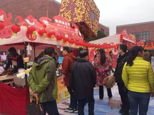 大年初一都匀哪里热闹,大年初一的现状