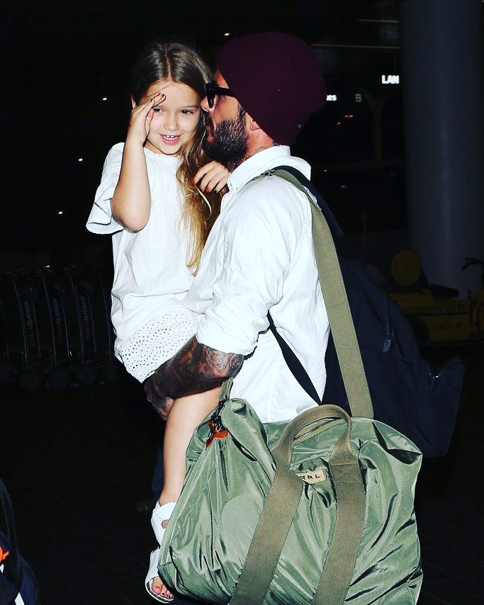 小七吐舌头动态视频,维多利亚小七完整视频