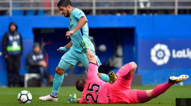 爱因斯坦对梅西球路也无解！射门助攻皆成王，让人如何不叫绝！