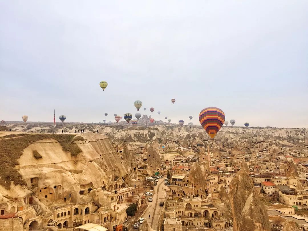 土耳其格雷梅名称,土耳其格雷梅热气球图片